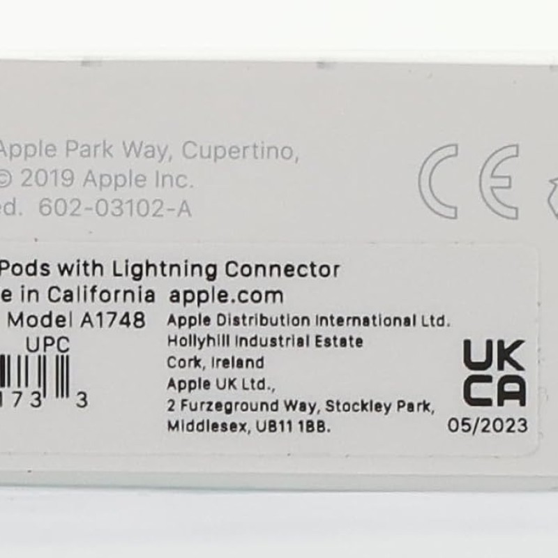 Apple Wired EarPods with Lightning Connector