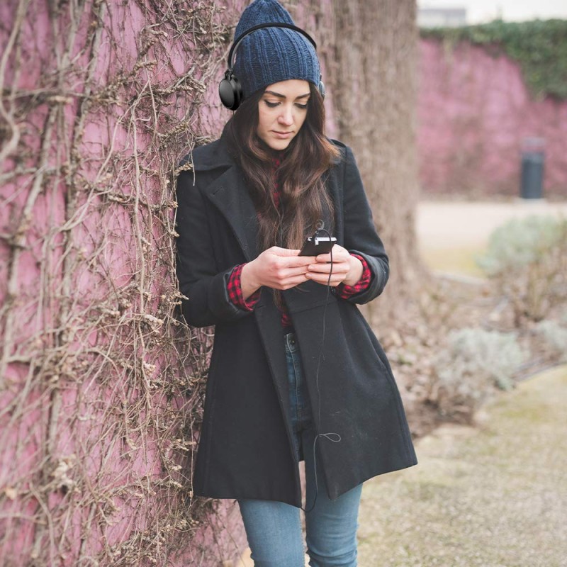 Zinq Technologies Erupt ZQHP-4155 Bluetooth Wireless On Ear Headphones with mic Mate Black Zinq Technologies Erupt ZQHP-4155 Bluetooth Wireless On Ear Headphones with mic Mate Black