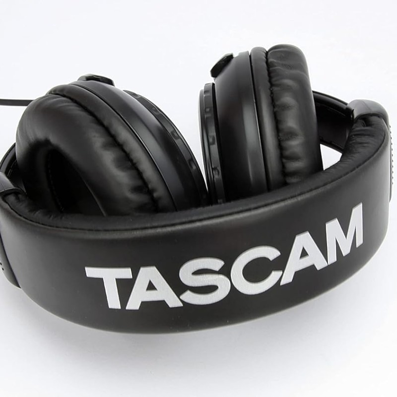 TASCAM TH02-B Closed-Back Stylish Headphone, Black TASCAM TH02-B Closed-Back Stylish Headphone, Black