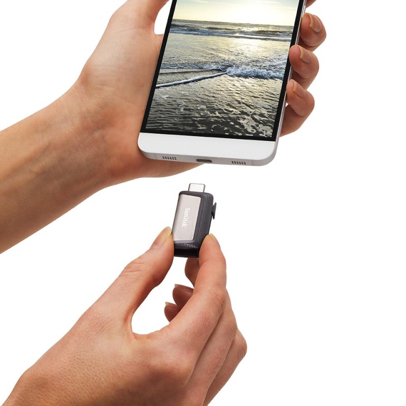 SanDisk Ultra 128 GB USB Pen Drive (SDDDC2-128G-G46, Black, Silver)