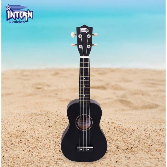 INTERN SOPRANO 21" UKULELE WITH BAG (BLACK)