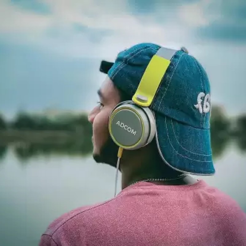 Adcom AD-28038 Junior Wired On-Ear Stereo Headphones with Microphone, Adjustable Leather Padded Cushions and 40mm Drivers (Grey/Green) Adcom AD-28038 Junior Wired On-Ear Stereo Headphones with Microphone, Adjustable Leather Padded Cushions and 40mm Drivers (Grey/Green)