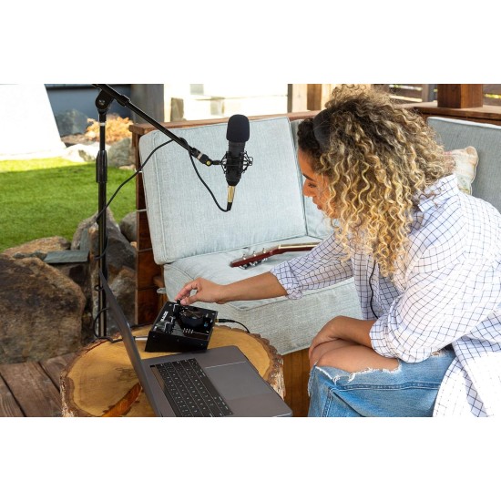 M-Audio AIR 192|4 Vocal Studio Pro -Complete Recording Package - 2-In/2-Out USB Audio Interface with Condenser Microphone, Shockmount, XLR Cable, Headphones and Pro Software Suited Software Suite -