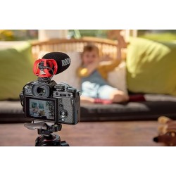Rode Videomicro Ii Ultra-Compact On-Camera Shotgun Microphone for Recording Audio with A Camera Or Mobile Device - Auxiliary Rode Videomicro Ii Ultra-Compact On-Camera Shotgun Microphone for Recording Audio with A Camera Or Mobile Device - Auxiliary
